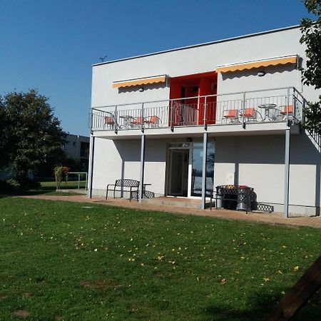 Vila Moravia Pasohlávky エクステリア 写真